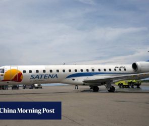 Plane crash in Colombia kills 15, including politician