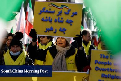 Members of Iranian diaspora in UK rally in London to support protesters in Iran