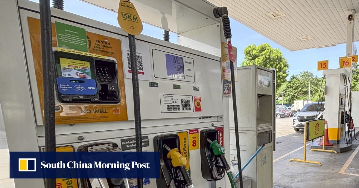 Man fined US$2,200 in Malaysia for masking Singapore number plate to buy subsidised fuel