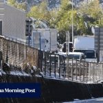 Japan snowstorm traps 3,000 vehicles in 23km traffic jam on highway over New Year缩略图 Japan snowstorm traps 3,000 vehicles in 23km traffic jam on highway over New Year