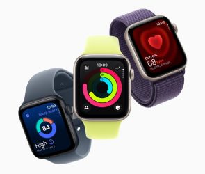 An image of three Apple Watch SE 3 models side by side showcasing different features: heart rate, sleep score, and fitness rings