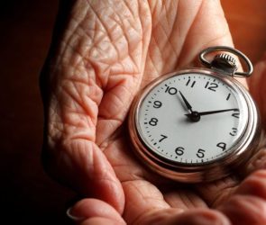 Clock Aging Time Old