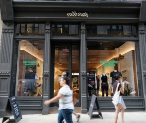 NEW YORK, NEW YORK - AUGUST 31: People walk past an Allbirds store, a maker of sustainable shoes, in lower Manhattan on August 31, 2021 in New York City. The shoe company has announced that it is preparing an initial public offering (IPO). The company has lost money and expects it will continue to be unprofitable for the foreseeable future. (Photo by Spencer Platt/Getty Images)