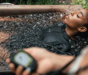 How Long Should You Cold Plunge? We Asked Experts (2026)