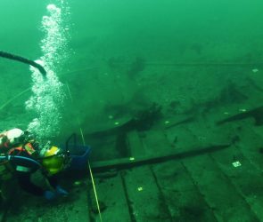 600-year-old Viking shipwreck is the largest of its kind
