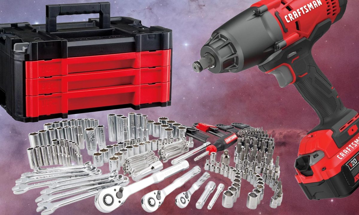 Amazon has this 262-piece Craftsman Mechanic Tool set for just $129 (down from $249)