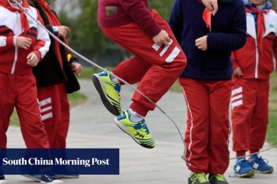 China police officer praised for mediating dispute among 7 kids as if it were serious case