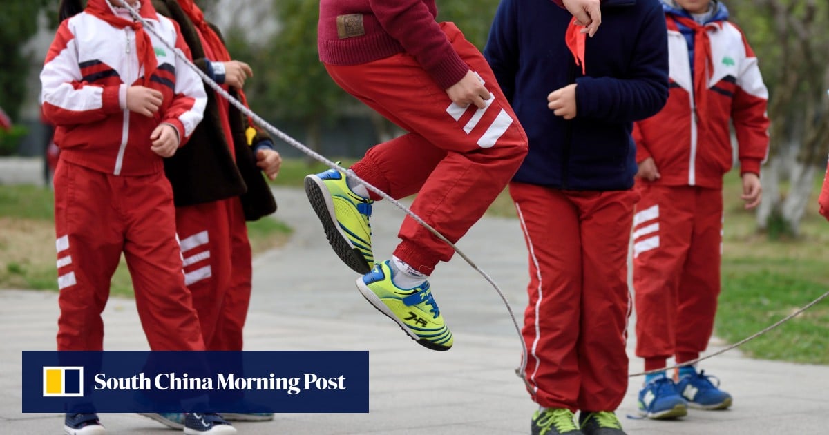 China police officer praised for mediating dispute among 7 kids as if it were serious case