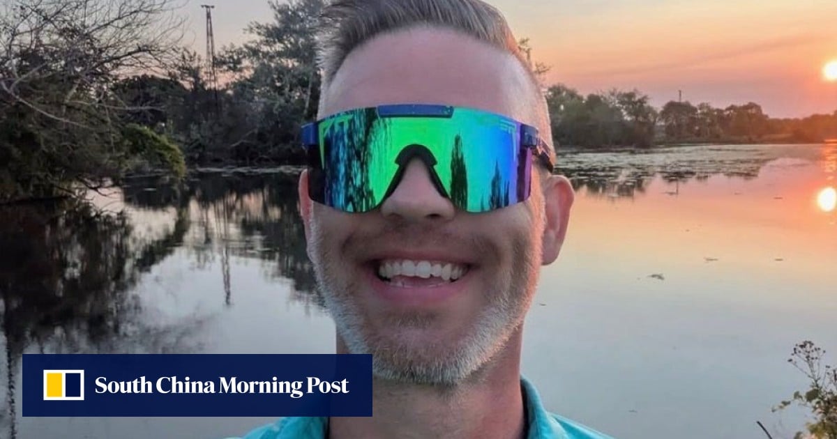 Ford suspends worker who heckled Trump and got flipped off by US president