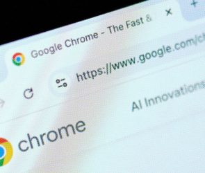 Google’s New Chrome ‘Auto Browse’ Agent Attempts to Roam the Web Without You