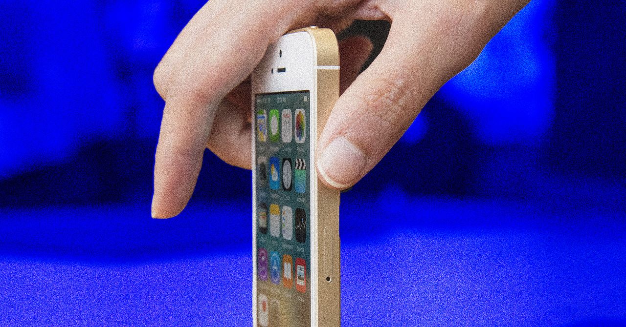 Apple Patches Old Versions of iOS to Keep iMessage and FaceTime Running