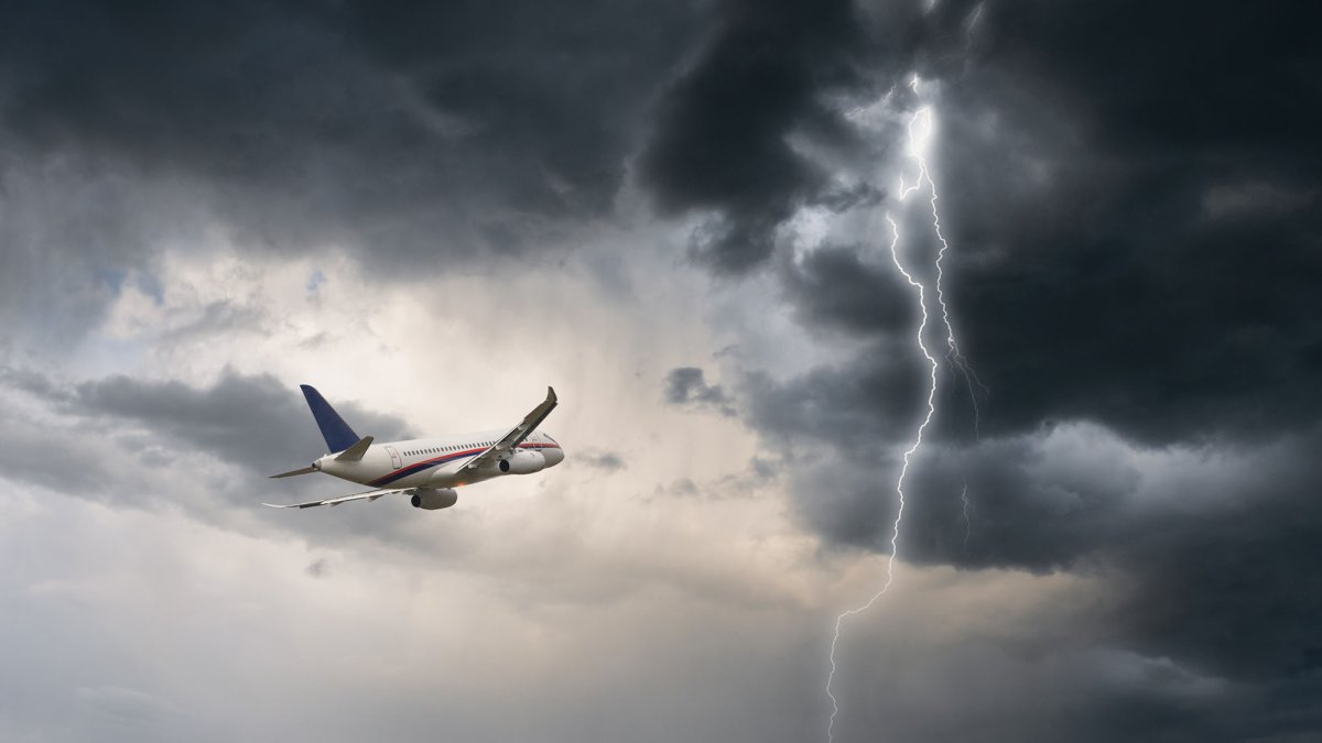 How pilots avoid thunderstorms—and what happens when they can’t