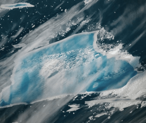 Why is this infamous iceberg turning blue?