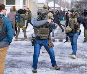 People Are Using AI to Falsely Identify the Federal Agent Who Shot Renee Good