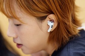 New feature turns AirPods into iPhone camera remotes