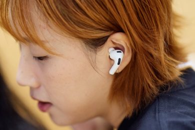 New feature turns AirPods into iPhone camera remotes