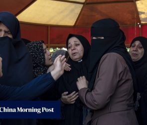 Israeli air strikes kill 11 in Gaza, say Palestinian officials