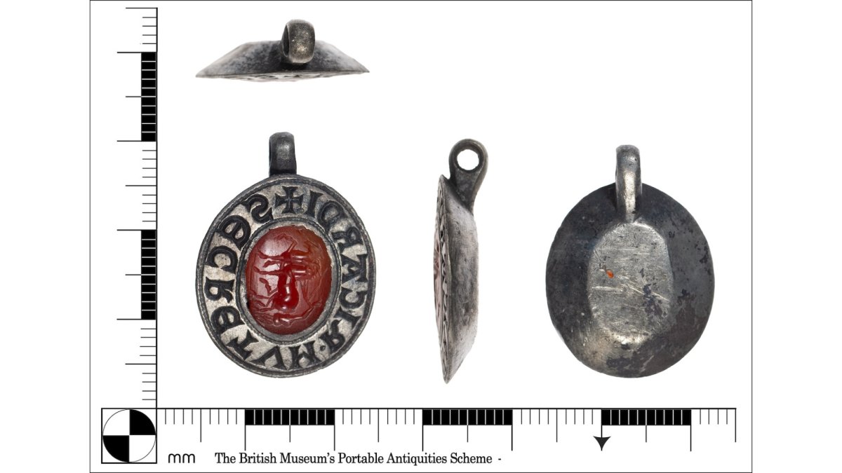 Metal detectorist finds medieval pendant with a Roman 'secret'
