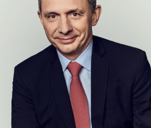 PayPal hires HP's Enrique Lores as its new CEO