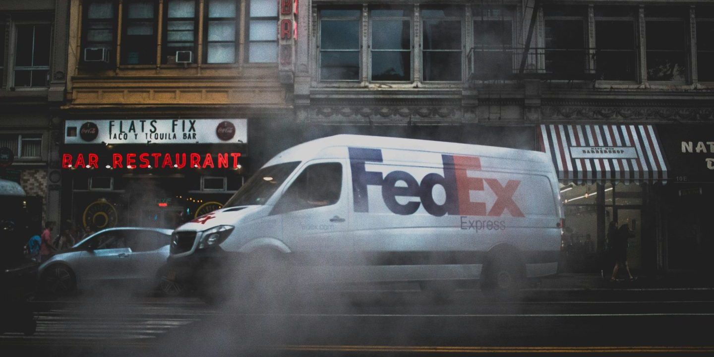 FedEx tests how far AI can go in tracking and returns management