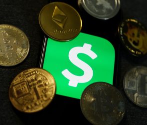 Cash App adds payment links so you can get paid in a DM