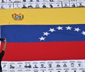 The Information Networks That Connect Venezuelans in Uncertain Times