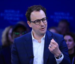 Anthropic raises another $30 billion in series G, with a new value of $380 billion