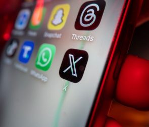 X continues to bet on vertical video with its latest update