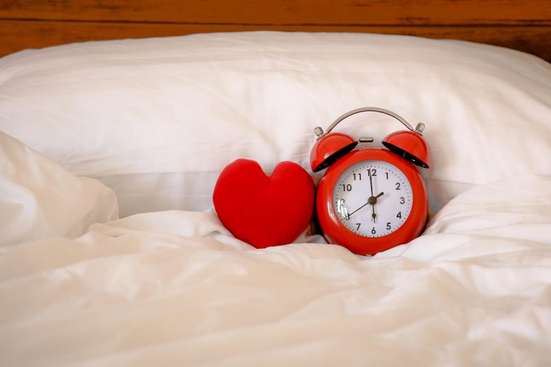 Heart Red Alarm Clock Bed Time Cardiology