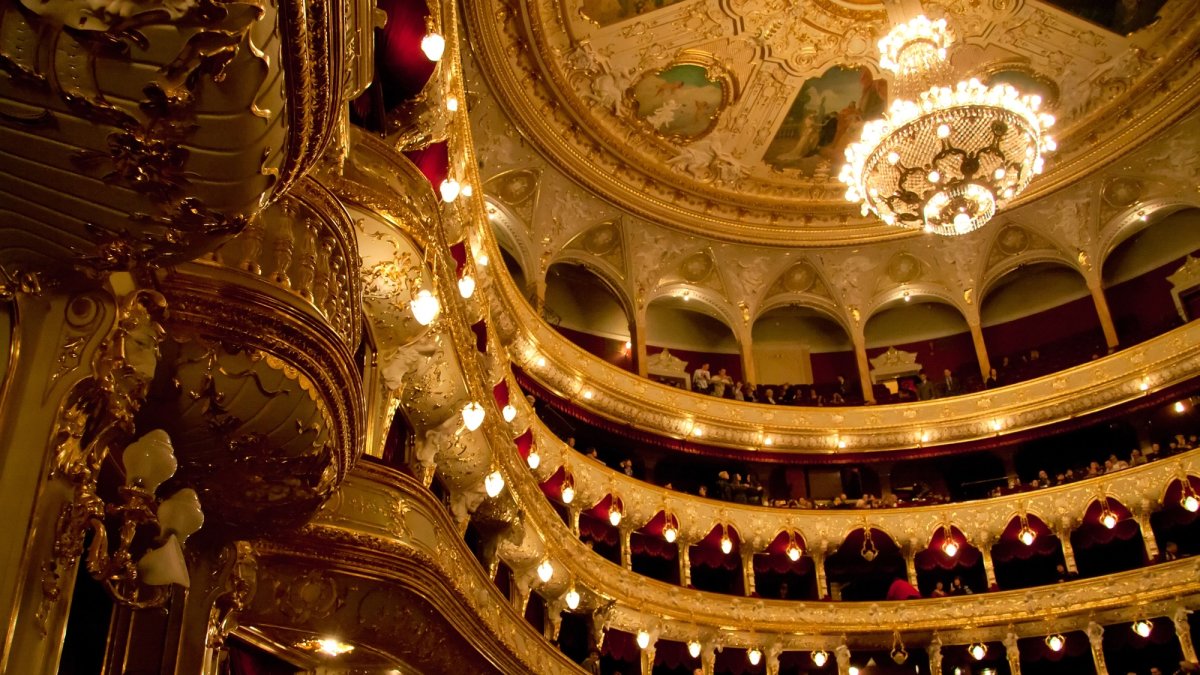 Color plays an unsung role in how we enjoy concerts