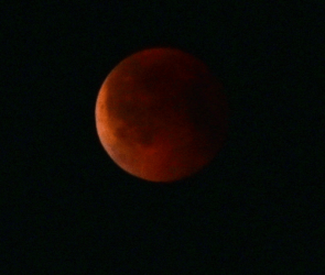 March skygazing: a full blood moon rises and new season