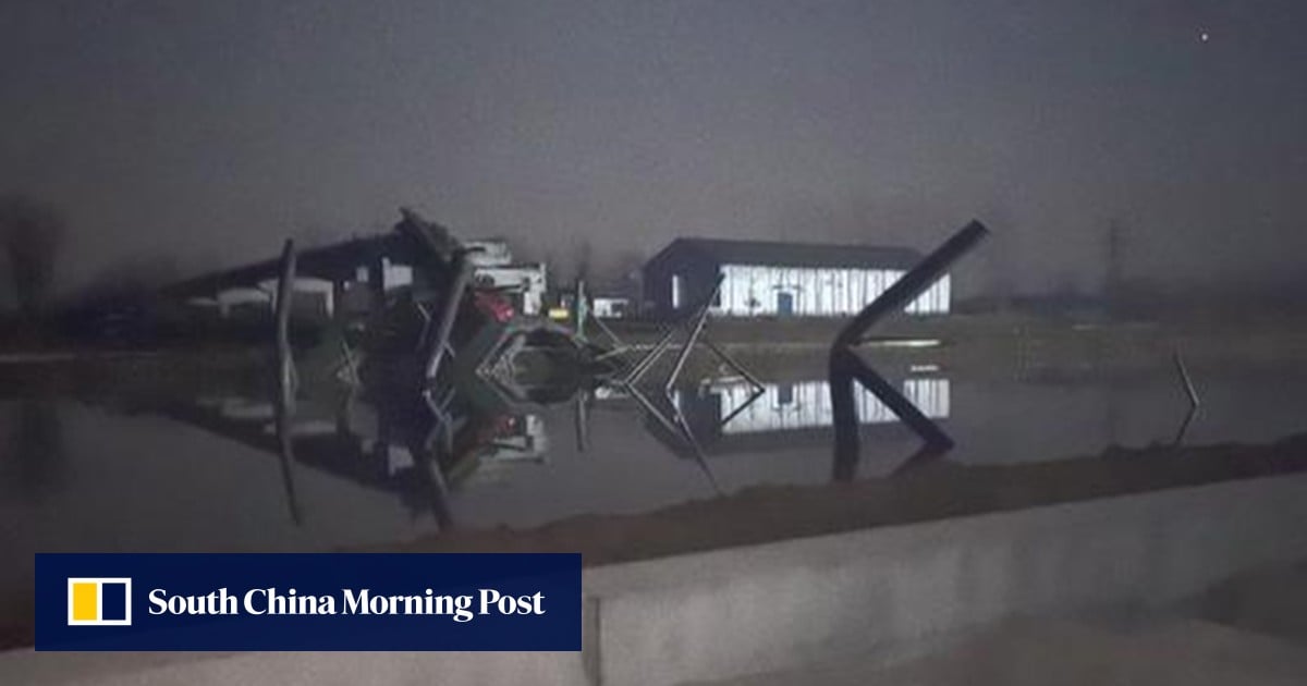 Unfinished bridge collapses in eastern China, leaving 2 dead and others missing