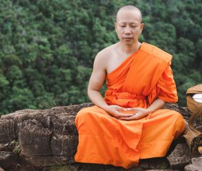 Study of Buddhist Monks Finds Meditation Alters Brain Activity