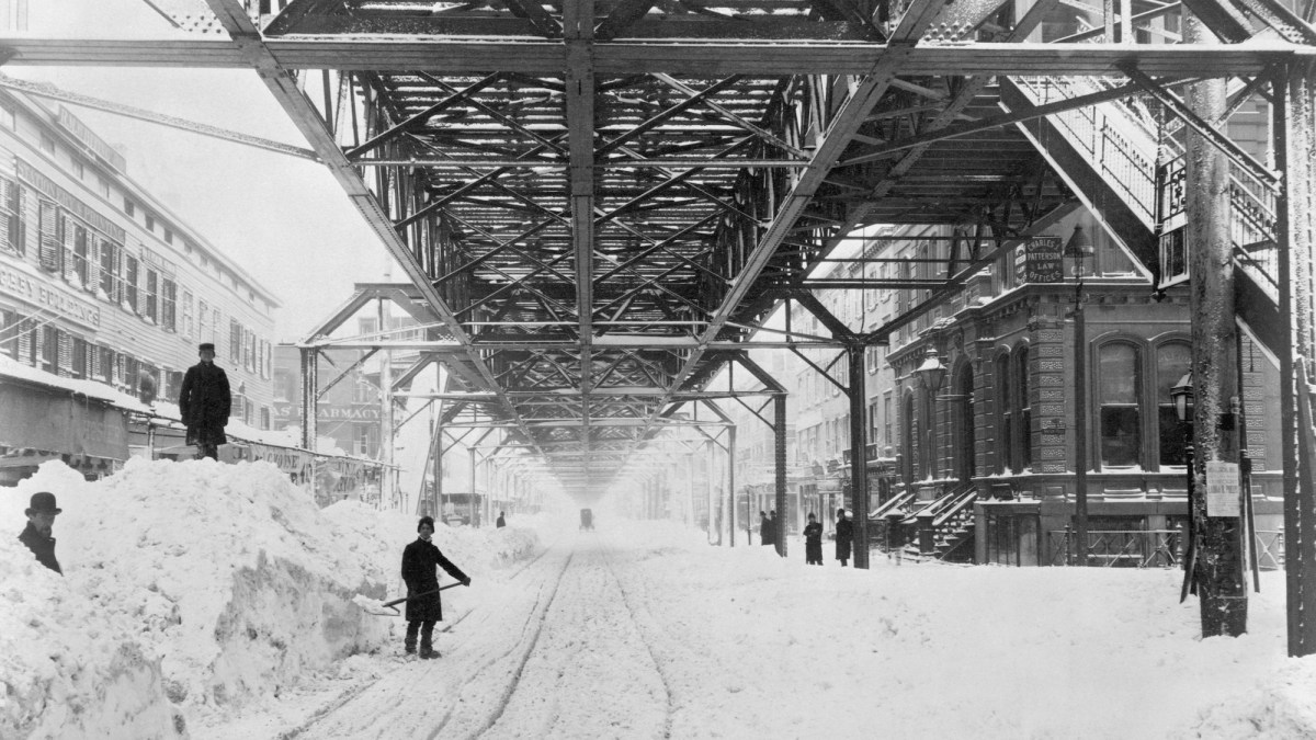14 remarkable images of New York City's 1888 blizzard