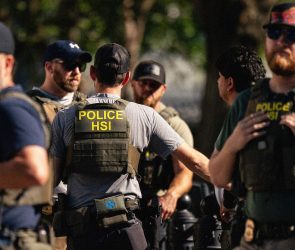 Inside the Homeland Security Forum Where ICE Agents Talk Shit About Other Agents