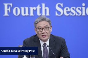 Beijing vows to expand imports amid ‘China shock’ fears