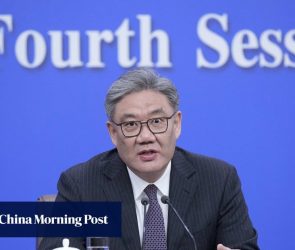 Beijing vows to expand imports amid ‘China shock’ fears