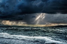 Heavy Rain Stormy Seas Ocean Lake