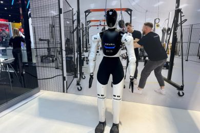 Neura 4NE-1 humanoid robot