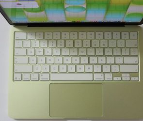 Apple MacBook Neo Review: Delicious, Low-Hanging Fruit