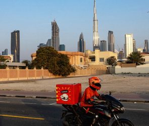 Missile Attacks Are Overwhelming the Gulf. Delivery Drivers Are Still on the Roads