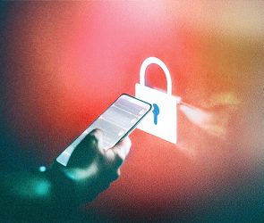 Hacked Prayer App Sends ‘Surrender’ Messages to Iranians Amid Israeli and US Strikes