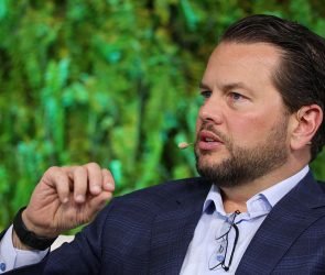 Activist investor Elliot takes a $1B stake in Pinterest, betting on AI-driven growth