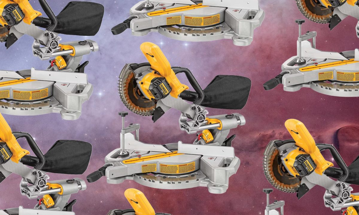 Get a free battery worth $169 and more during the Lowe's DeWalt Days power tool sale