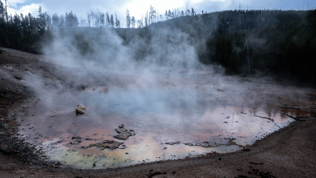 World’s largest acidic geyser erupts for first time since 2020