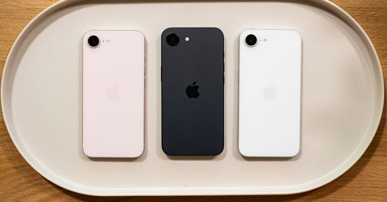 Apple iPhone 17e Review: MagSafe Makes a Difference