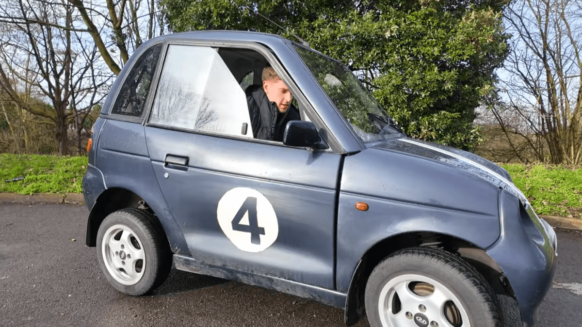 British man powers DIY car with discarded vapes